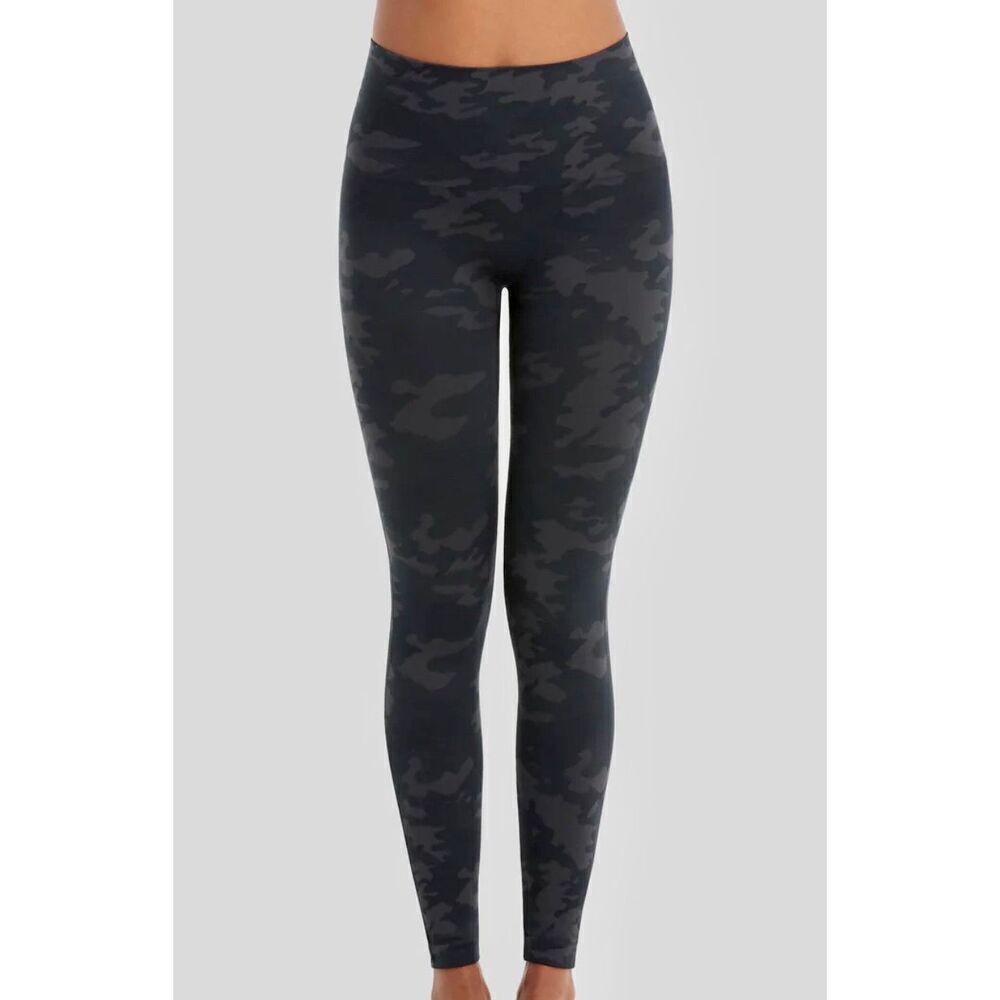SPANX Look At Me Now Legging Black Camo NEW